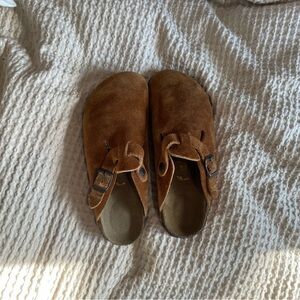 Suede Birkenstock Boston